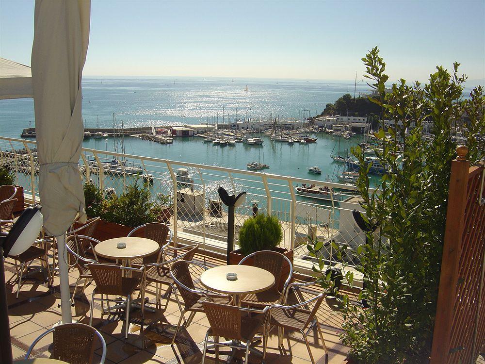 Hotel Mistral Pireus Restaurace fotografie
